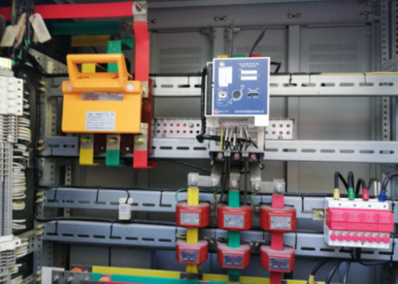 日本真人边吃奶边做爽免费视频